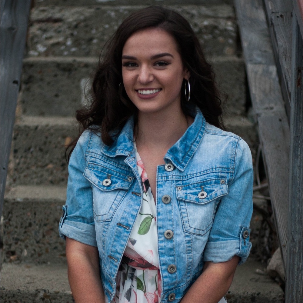Meet your Posher, Mikayla
